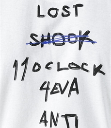 市场上装-T恤-休闲男装t恤