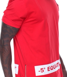 市场上装-T恤-时尚男装t恤