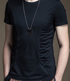 市场上装-T恤-时尚男装t恤