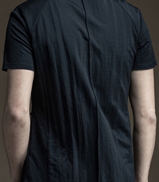 市场上装-T恤-时尚男装t恤