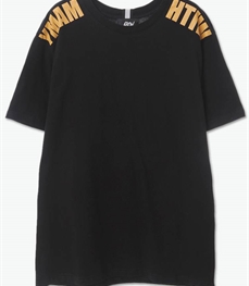 市场上装-T恤-休闲男装t恤