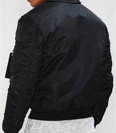 市场上装-夹克-休闲男装夹克