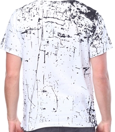 市场上装-T恤-时尚男装t恤