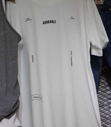 市场上装-T恤-（实拍）时尚男装t恤