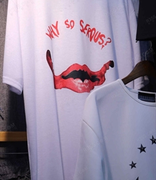 市场上装-T恤-（实拍）时尚男装t恤