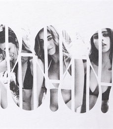 市场上装-T恤-休闲男装t恤