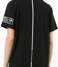 市场上装-T恤-休闲男装t恤