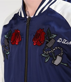 市场上装-夹克-休闲男装夹克