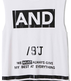 市场上装-T恤-休闲男装t恤