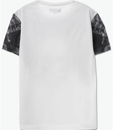 市场上装-T恤-休闲男装t恤