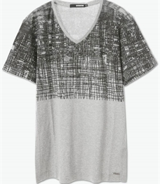 市场上装-T恤-休闲男装t恤