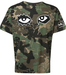 市场上装-T恤-休闲男装t恤