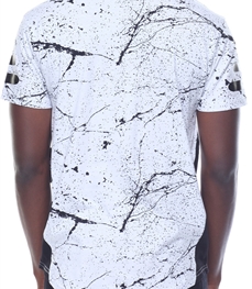 市场上装-T恤-时尚男装t恤