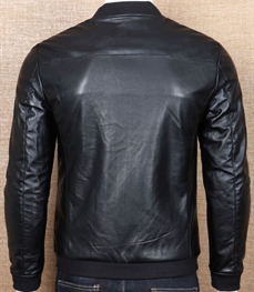 市场上装-皮衣-时尚男装皮衣