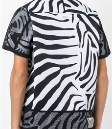 市场上装-T恤-休闲男装t恤