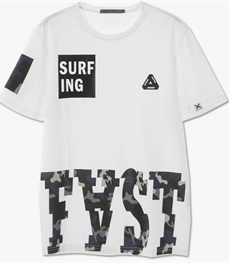 市场上装-T恤-休闲男装t恤