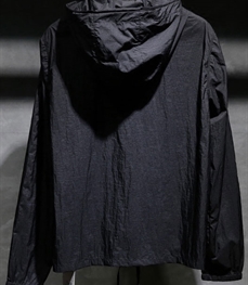 市场上装-夹克-时尚男装夹克