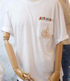 市场上装-T恤-（实拍）时尚男装t恤