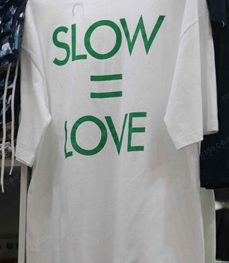 市场上装-T恤-（实拍）时尚男装t恤