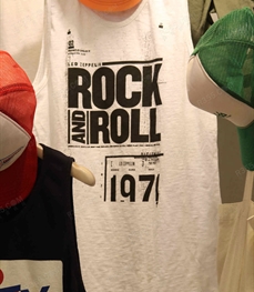 市场上装-T恤-（实拍）时尚男装t恤