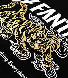 市场上装-T恤-休闲男装t恤