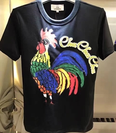 市场上装-T恤-时尚男装t恤