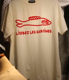 市场上装-T恤-（实拍）时尚男装t恤