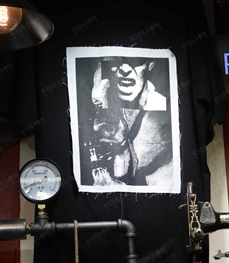 市场上装-T恤-（实拍）时尚男装t恤