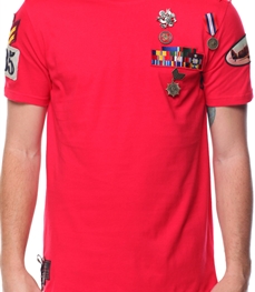 市场上装-T恤-时尚男装t恤