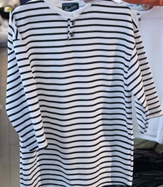 市场上装-T恤-（实拍）时尚男装t恤