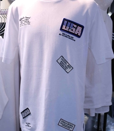 市场上装-T恤-（实拍）时尚男装t恤