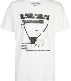 市场上装-T恤-休闲男装t恤