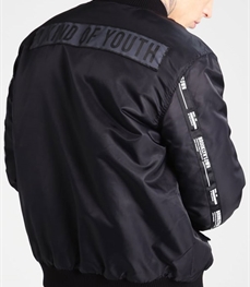 市场上装-夹克-休闲男装夹克