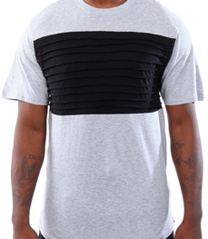 市场上装-T恤-时尚男装t恤