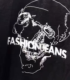 市场上装-T恤-时尚男装t恤