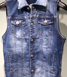 市场上装-马夹-休闲男装马甲