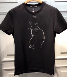 市场上装-T恤-时尚男装t恤