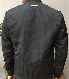 市场上装-夹克-时尚男装夹克