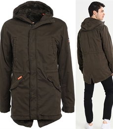 市场上装-中长外套-休闲男装中长外套