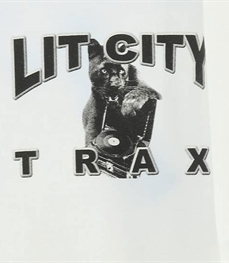 市场上装-T恤-休闲男装t恤