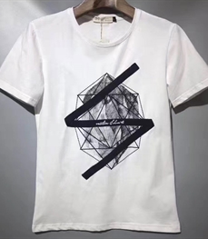 市场上装-T恤-时尚男装单西