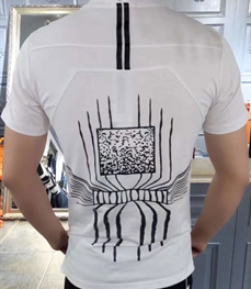 市场上装-T恤-时尚男装单西