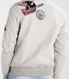 市场上装-夹克-休闲男装夹克