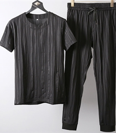 市场上装-套装-休闲男装套装