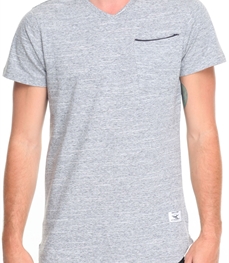 市场上装-T恤-时尚男装t恤