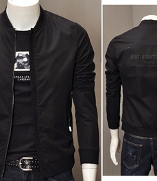 市场上装-夹克-时尚男装夹克