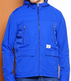 市场上装-夹克-时尚商务夹克