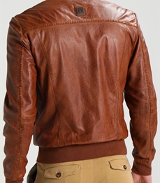市场上装-皮衣-休闲男装皮衣