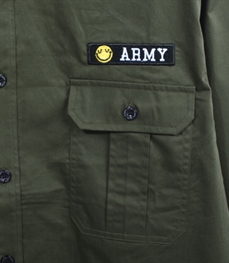 市场上装-衬衫-休闲男装衬衫