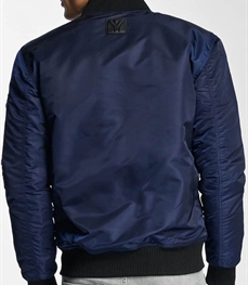 市场上装-夹克-时尚男装夹克